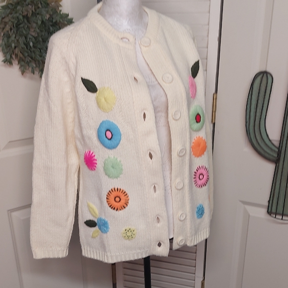 Vintage 1960s, Mod Garden, Kimlon Cardigan, Large - Picture 3 of 11